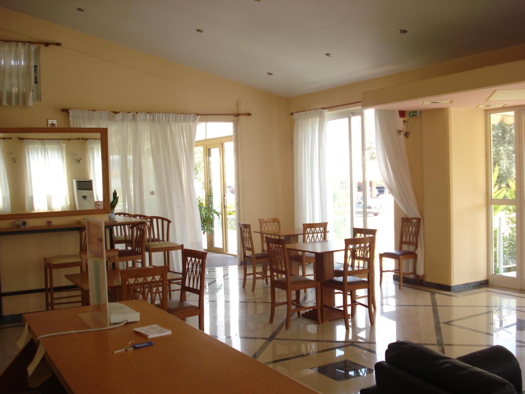 Cybele Guest Accommodation アテネ エクステリア 写真