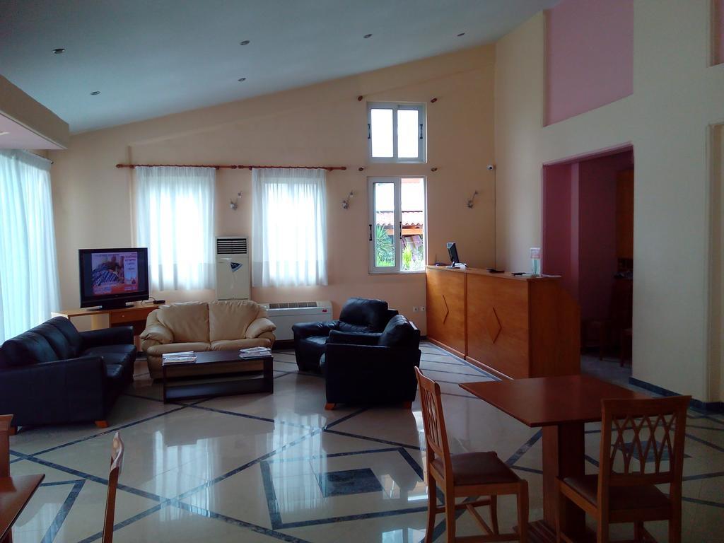 Cybele Guest Accommodation アテネ エクステリア 写真