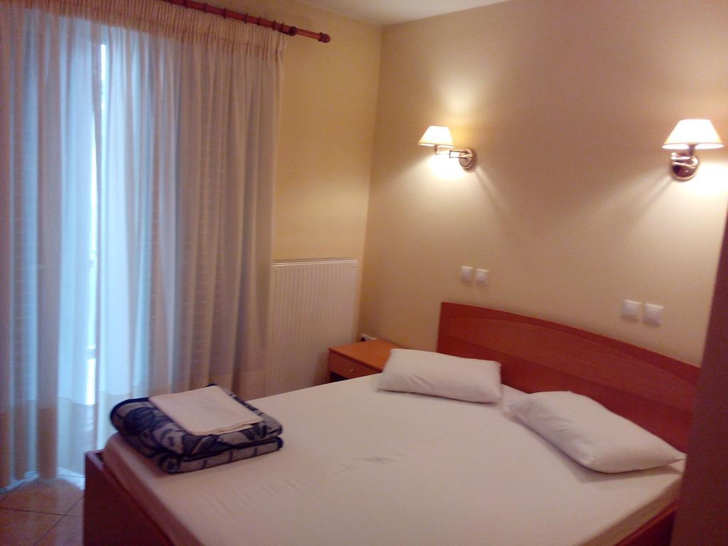 Cybele Guest Accommodation アテネ エクステリア 写真
