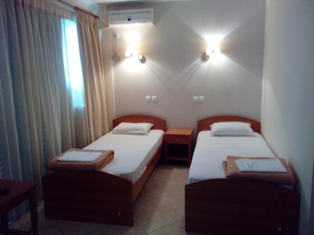 Cybele Guest Accommodation アテネ エクステリア 写真